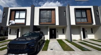 CASA EN RENTA AUREA FRACCIONAMIENTO, TOLUCA