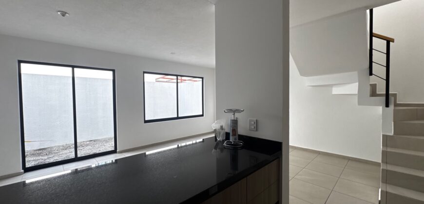 CASA EN RENTA AUREA FRACCIONAMIENTO, TOLUCA