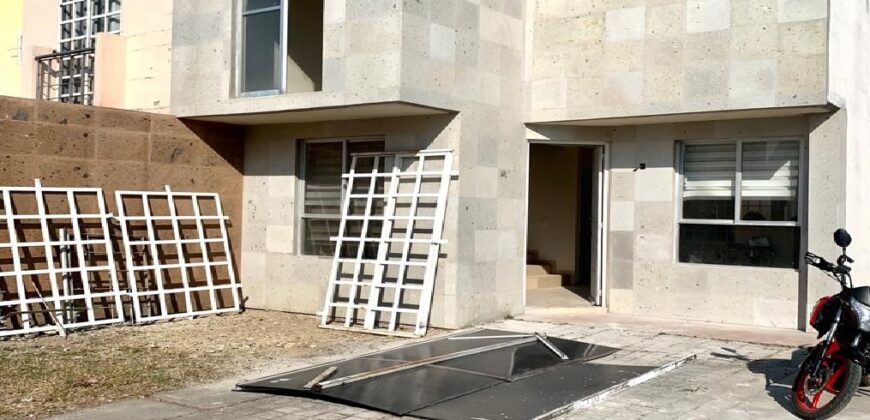 CASA EN RENTA FRACCIONAMIENTO CEDROS 4000, LERMA